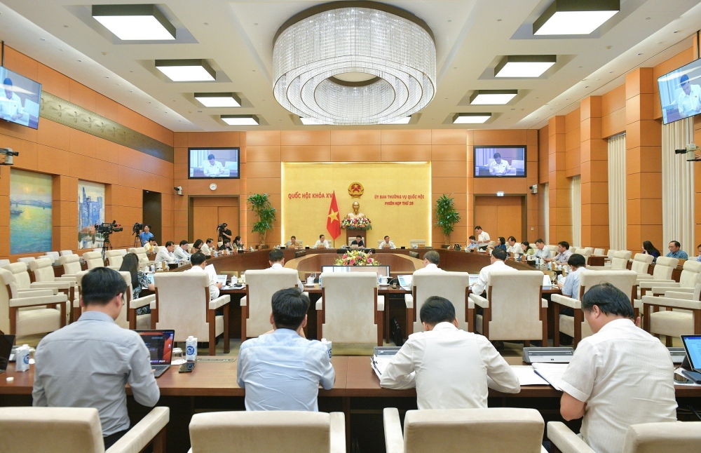 Khai mạc Phiên họp thứ 27 của Ủy ban Thường vụ Quốc hội 